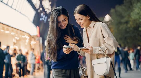 We're Crushing Hard on Summer's 10 Biggest Bag Trends